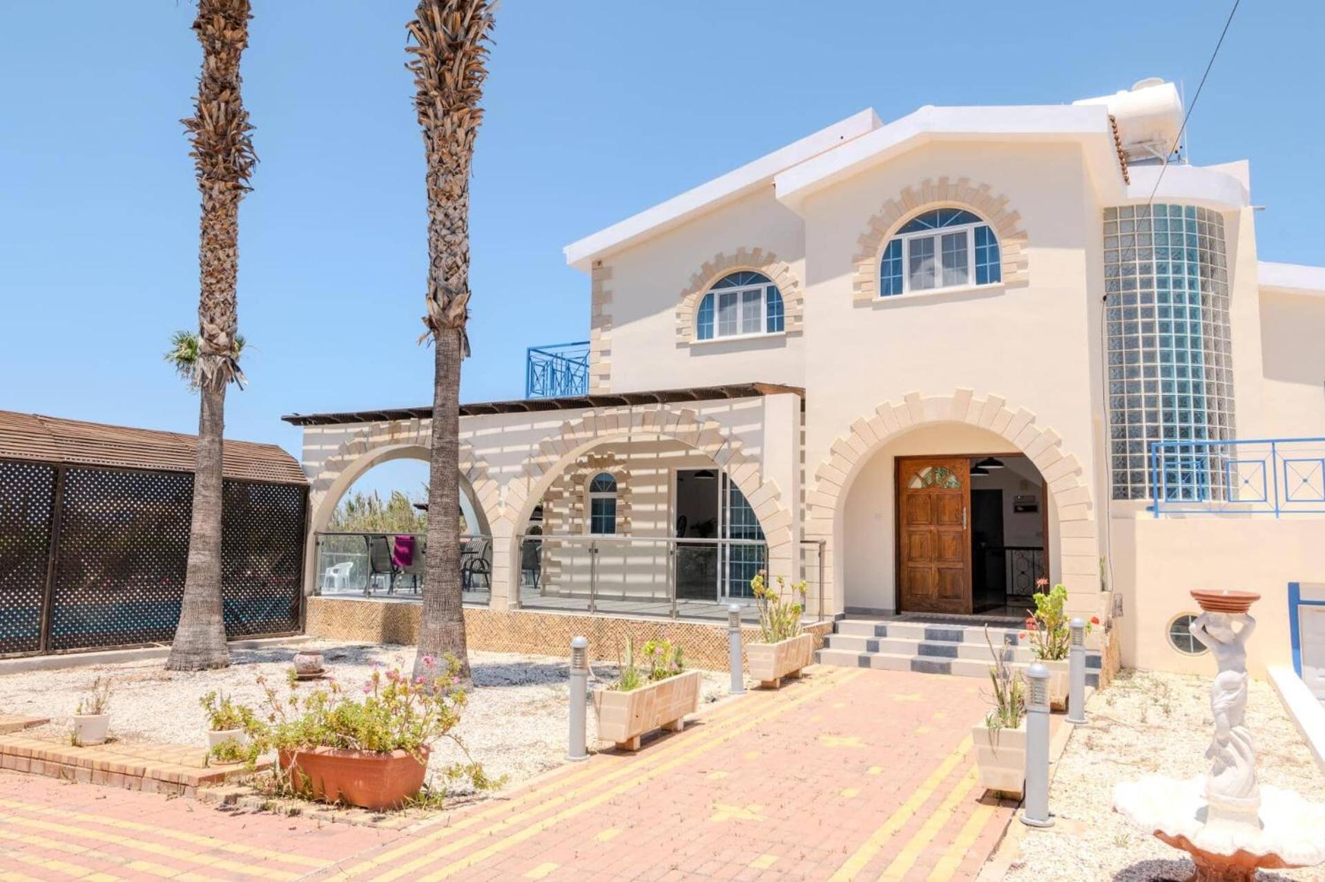 Villa Danae Coral Bay By Villa Plus 佩亚 外观 照片